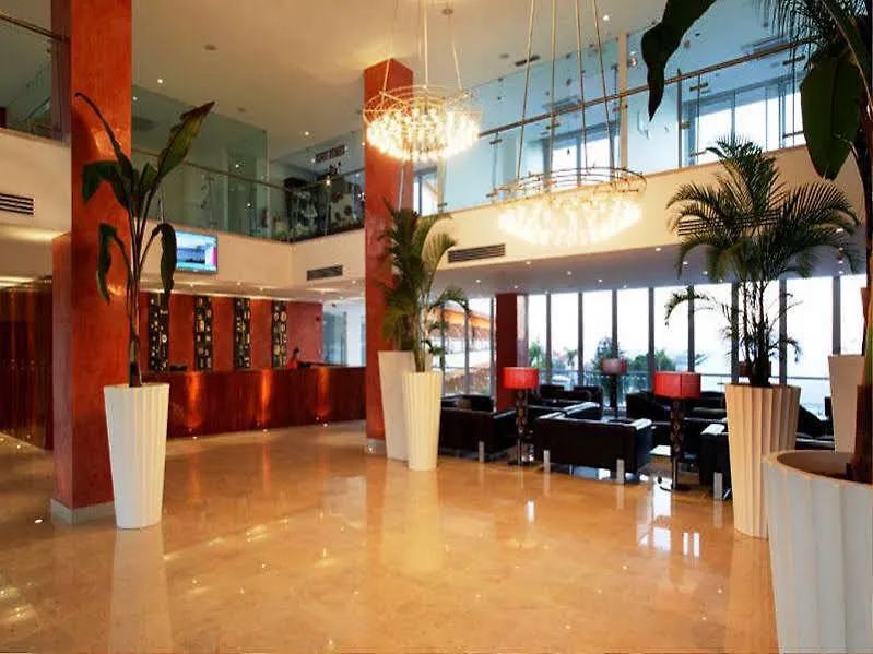 מלון דירות אלבופיירה Hotel Apartamento Balaia Atlantico