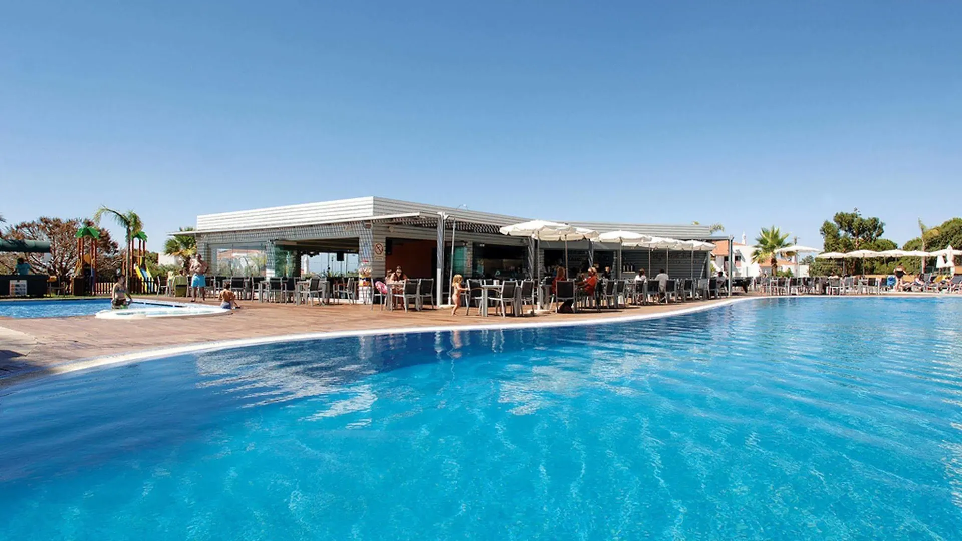 אלבופיירה Hotel Apartamento Balaia Atlantico 4*,